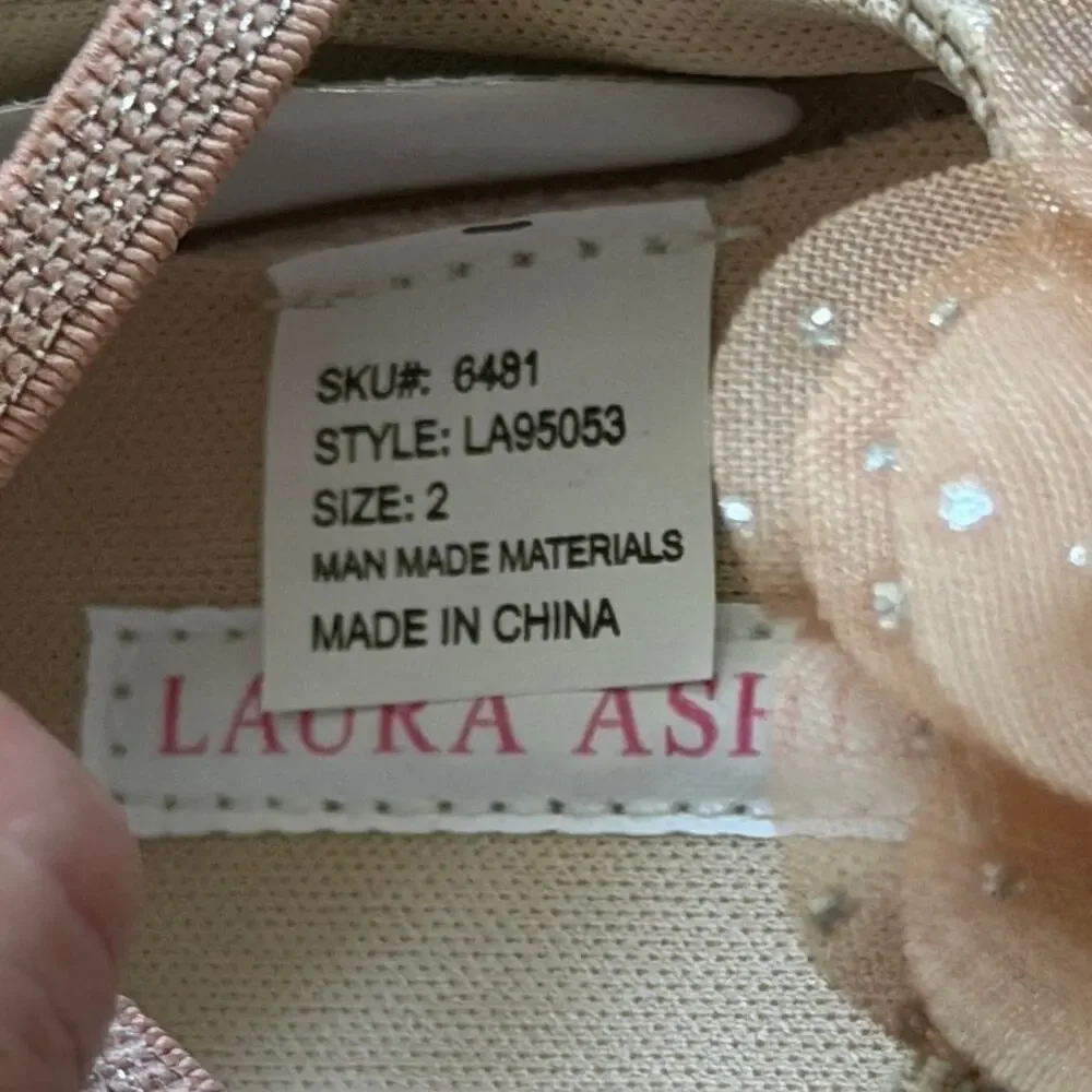 Laura Ashley Baby Girl Gold Ballet Flats Mary Jane Flower Shoes Size 2 NWT